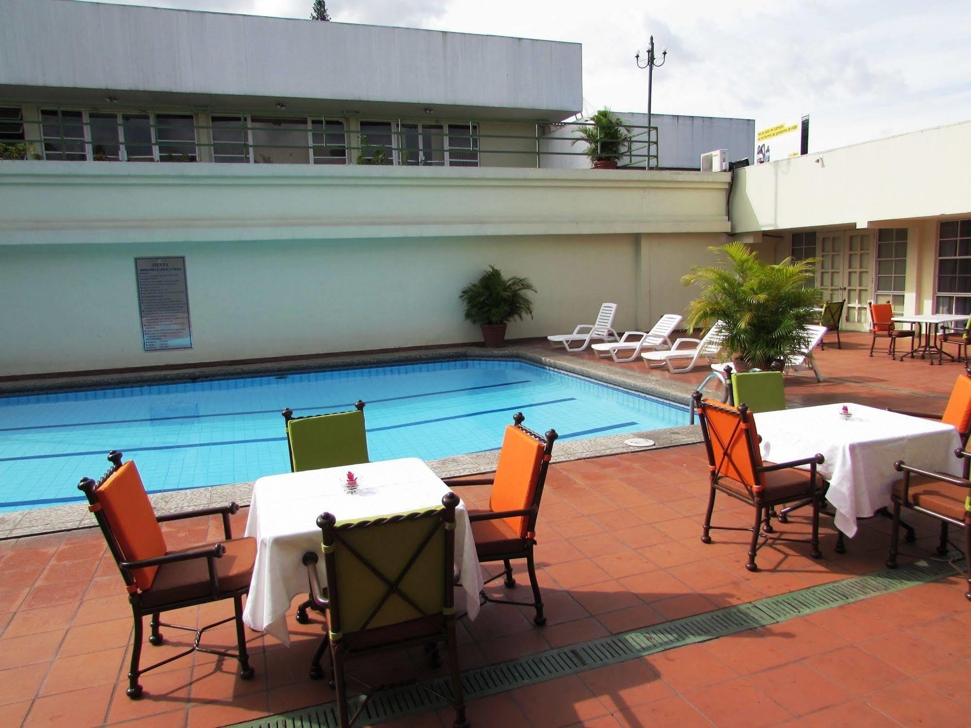 Siesta Hotel And Casino Antiguo Cuscatlan Bagian luar foto