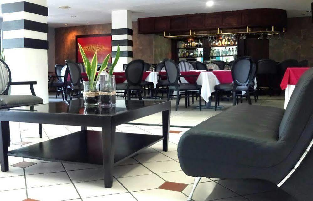 Siesta Hotel And Casino Antiguo Cuscatlan Bagian luar foto
