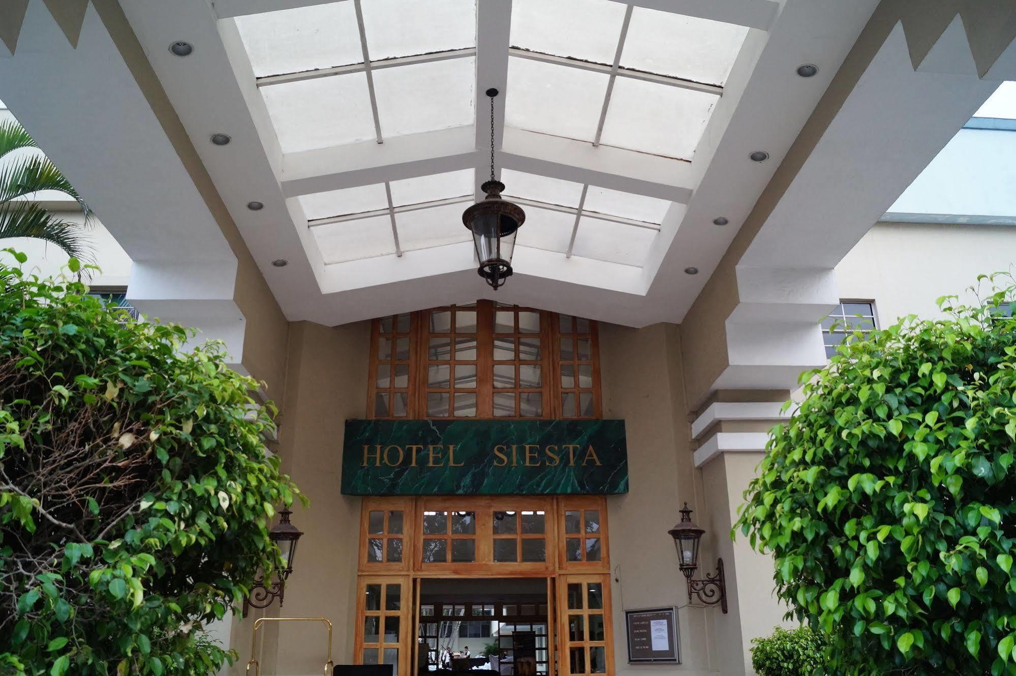 Siesta Hotel And Casino Antiguo Cuscatlan Bagian luar foto